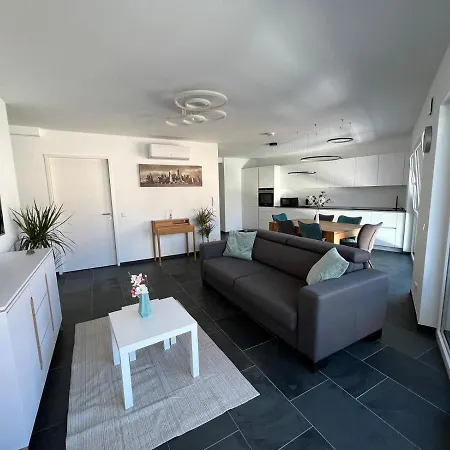 Modern By Pma Apartment